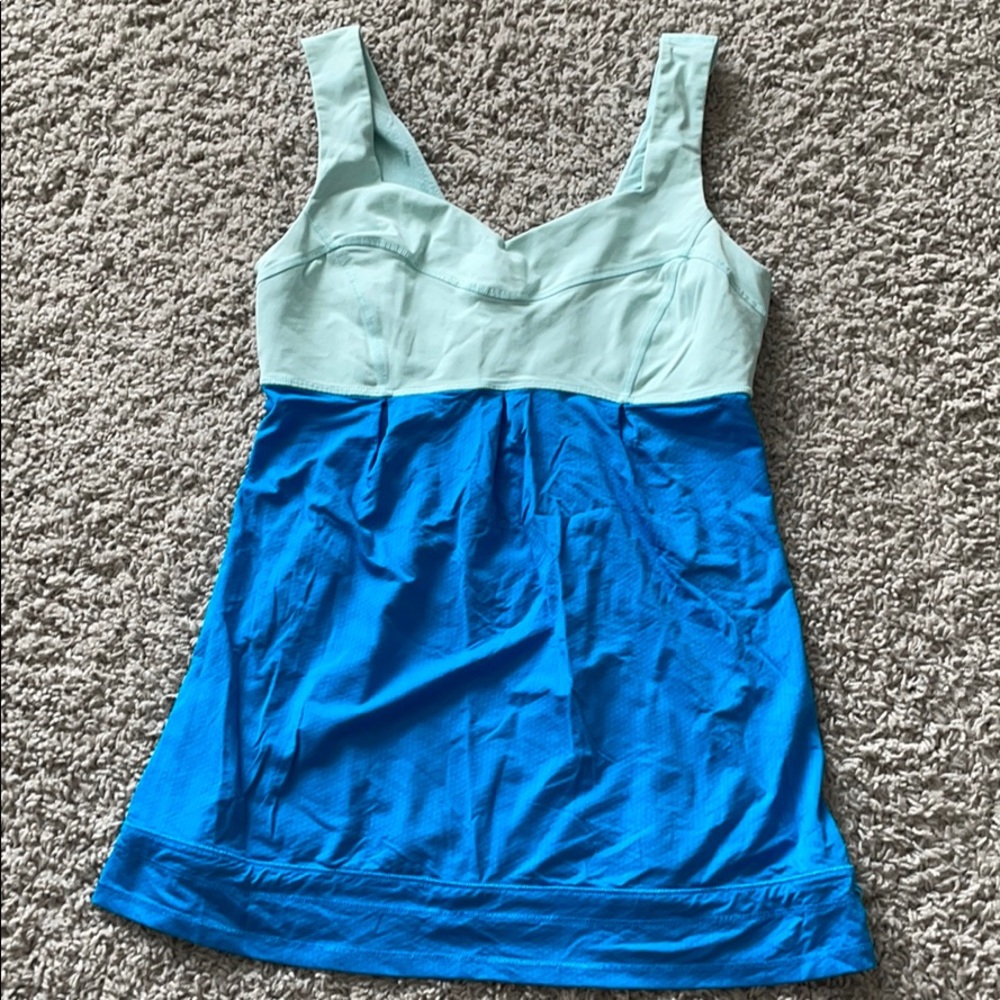 Lululemon tank top
